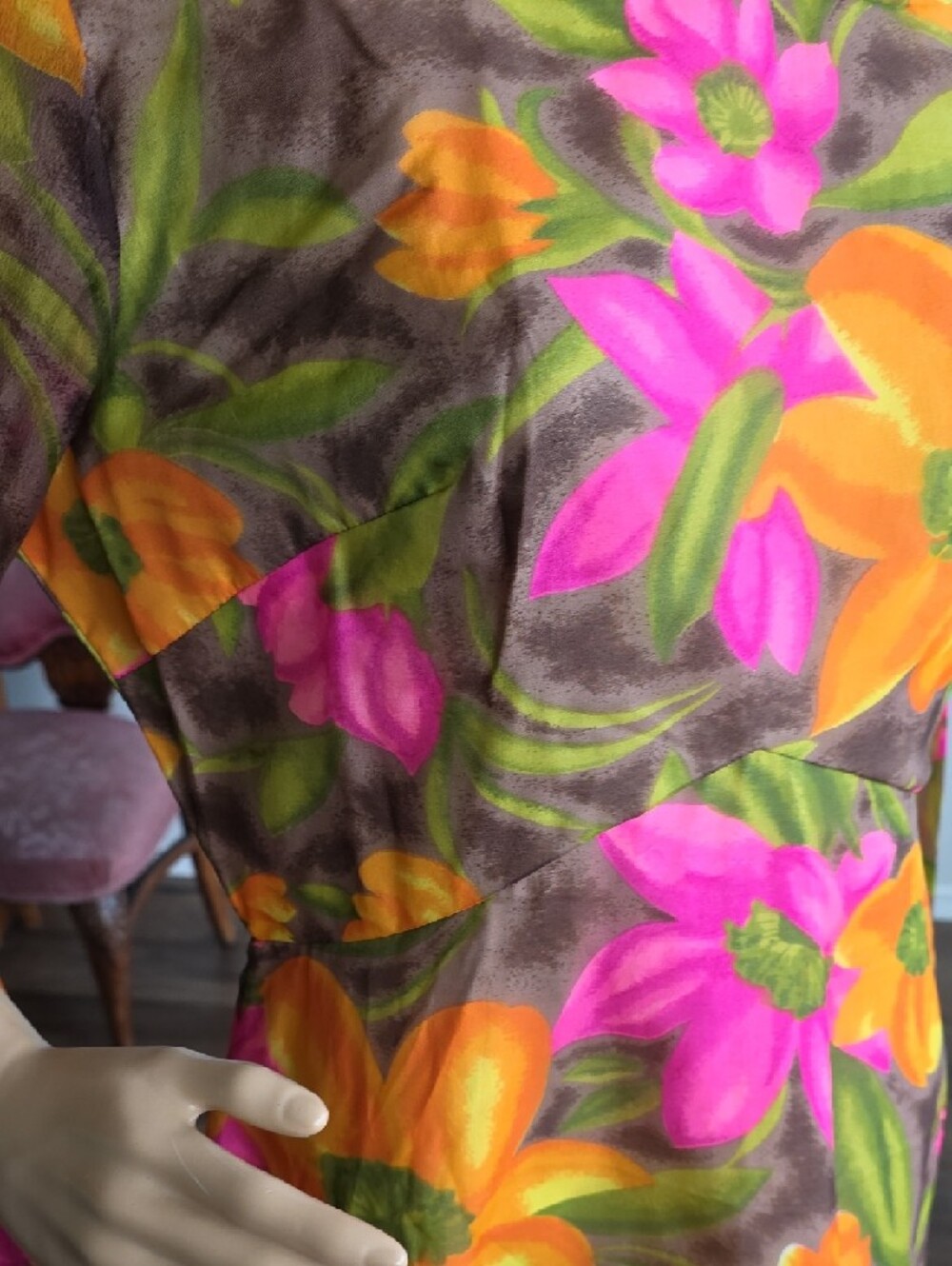 One Of A Kind 1960s Vintage Floral Maxi Dress in Pink & Orange - Picture 6 of 11